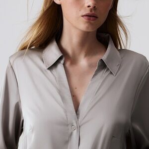 Chic Women's Gray Button Down Shirt